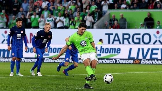 曼城虐杀沃尔夫斯堡,小组赛全胜了吗