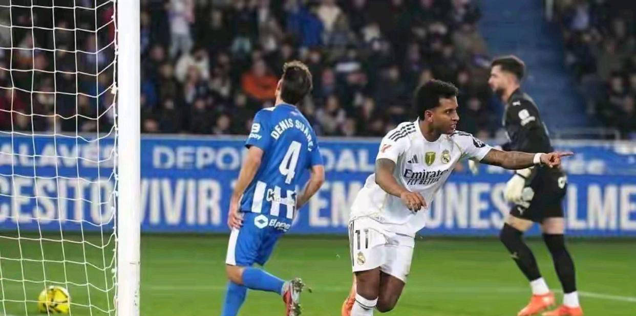 奇异果体育-西甲大赛再现：球迷热切期待豪华对决的简单介绍